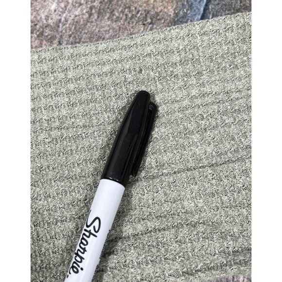 SO Girls Size Large 10/12 Green Waffle Tie Front Long Sleeve Top! - Picture 9 of 9